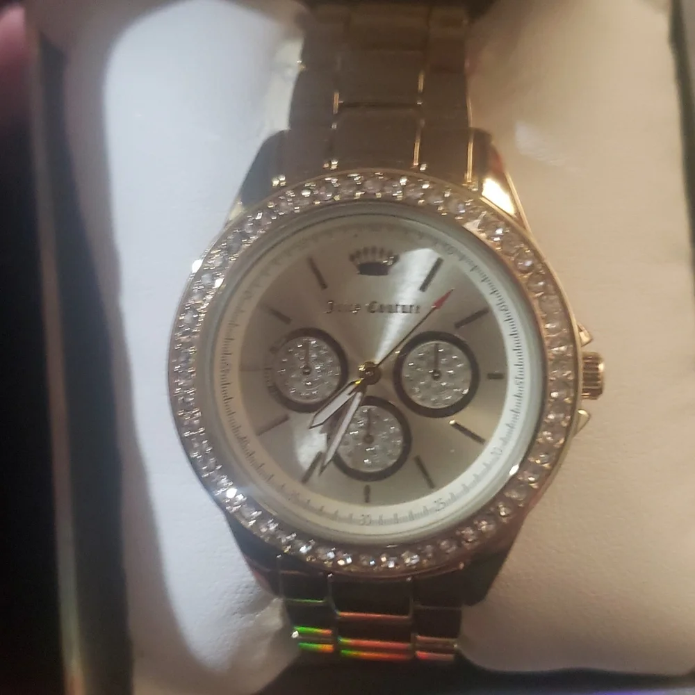 watch - Picture 2 of 2